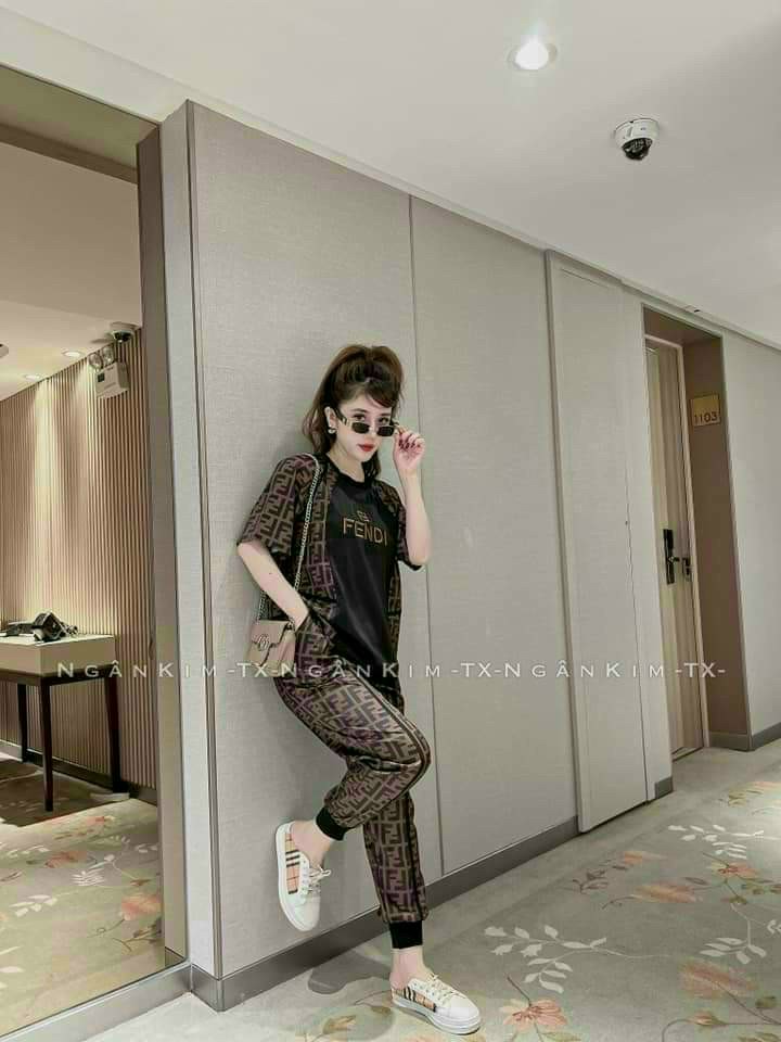 ĐỒ BỘ THỜI TRANG PHỐI HỌA TIẾT FENDI THÊU CAO CẤP-BTN433